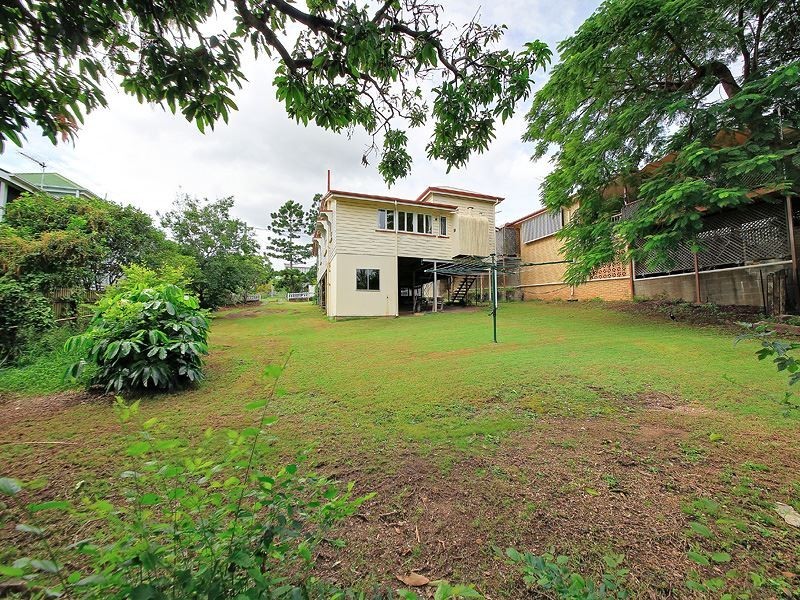 92 Philip Street, Hawthorne QLD 4171