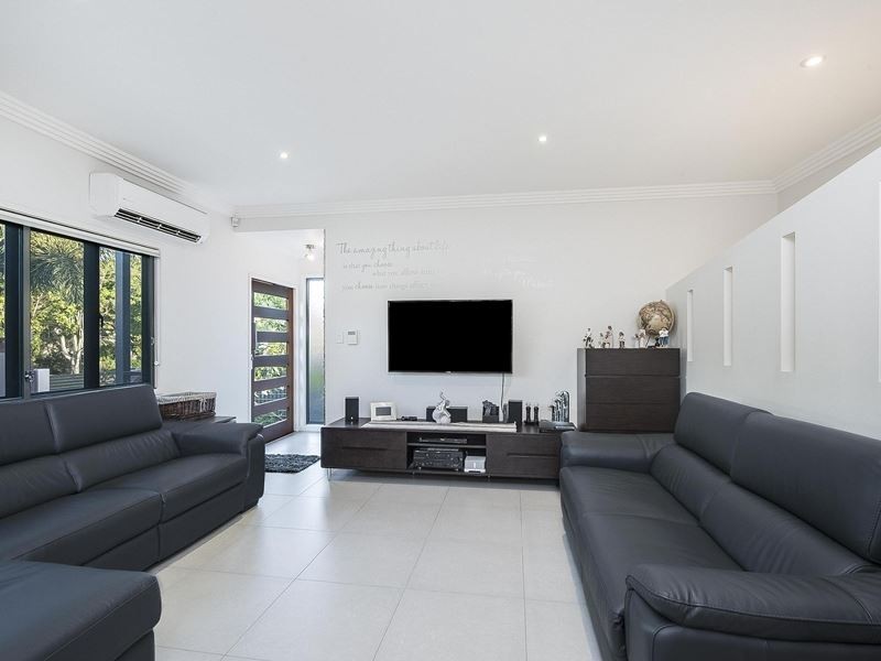 149 Lutzow Street, Tarragindi QLD 4121