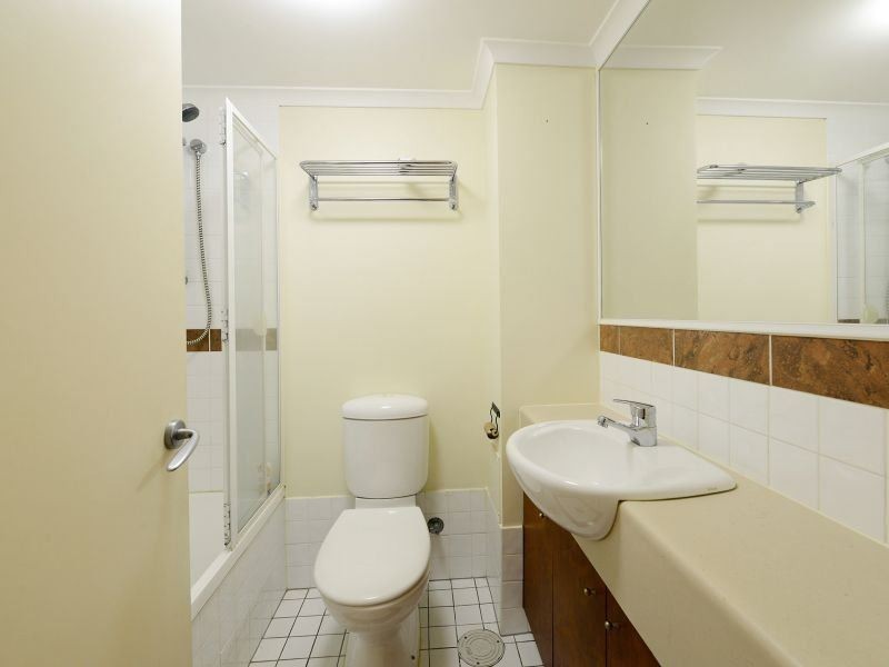 2/78 Lawson Street, Morningside QLD 4170