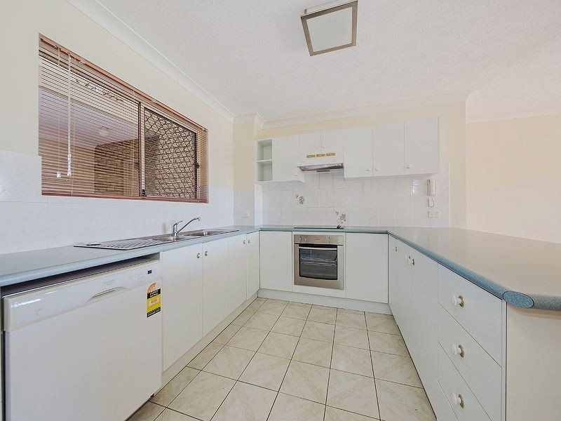 2/46 Robinson Street, Coorparoo QLD 4151