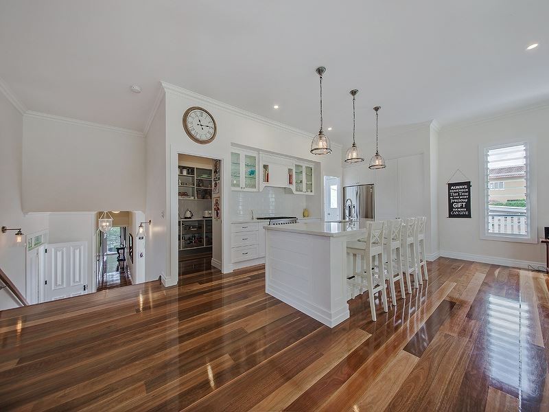 37 Raff Avenue, Holland Park QLD 4121