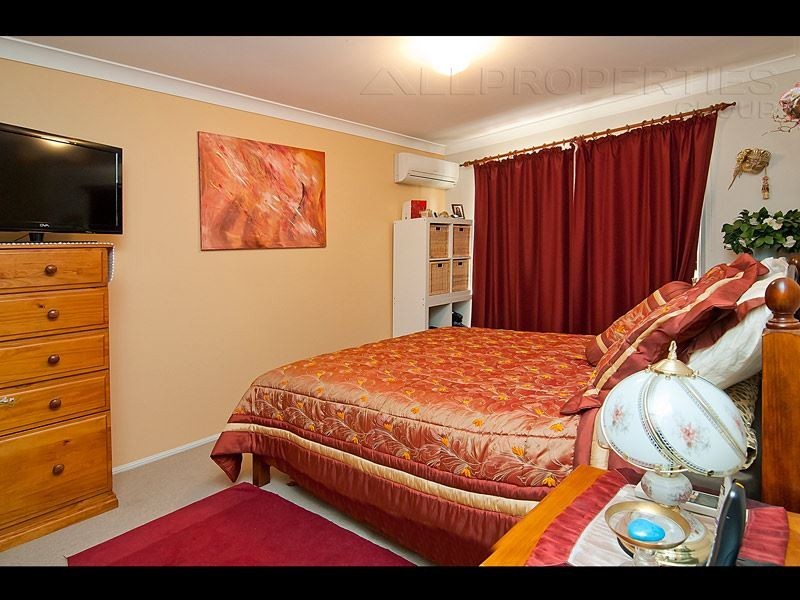 2/1 Farr Jones Court, Daisy Hill QLD 4127