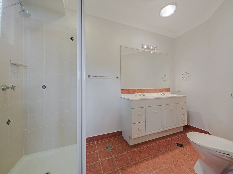 49 Roseglenn Street, Greenslopes QLD 4120