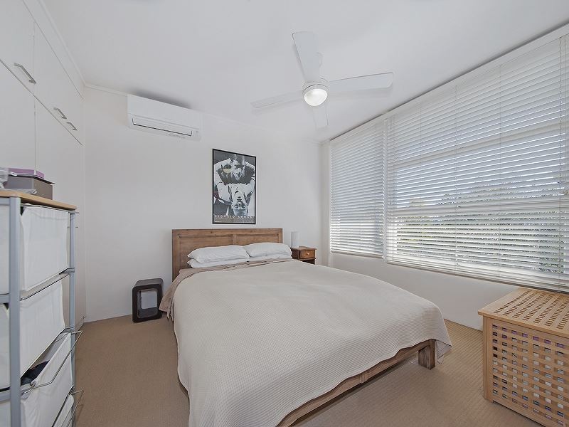 7/241 Cavendish Road, Coorparoo QLD 4151