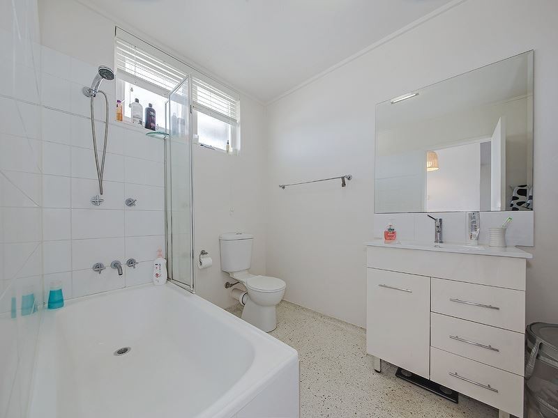 7/241 Cavendish Road, Coorparoo QLD 4151