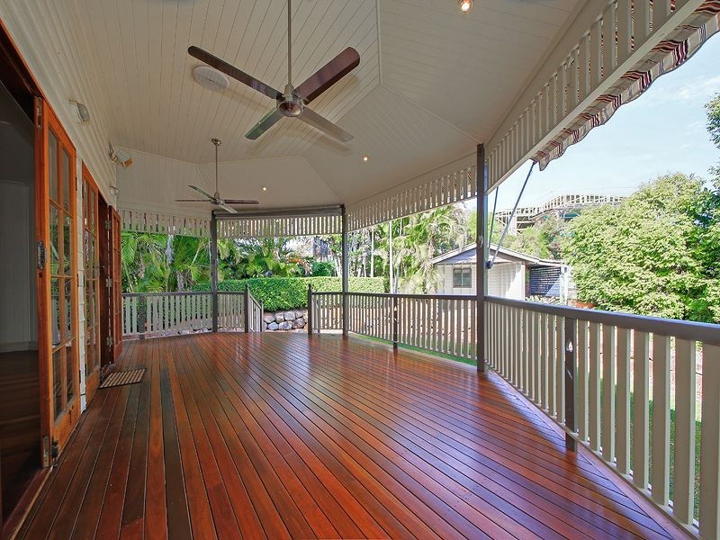 25 Illidge Street, Coorparoo QLD 4151