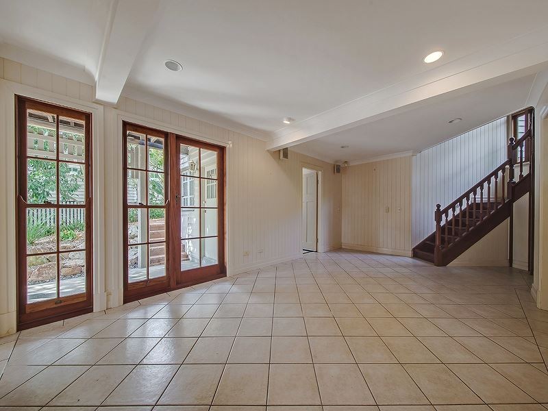25 Illidge Street, Coorparoo QLD 4151