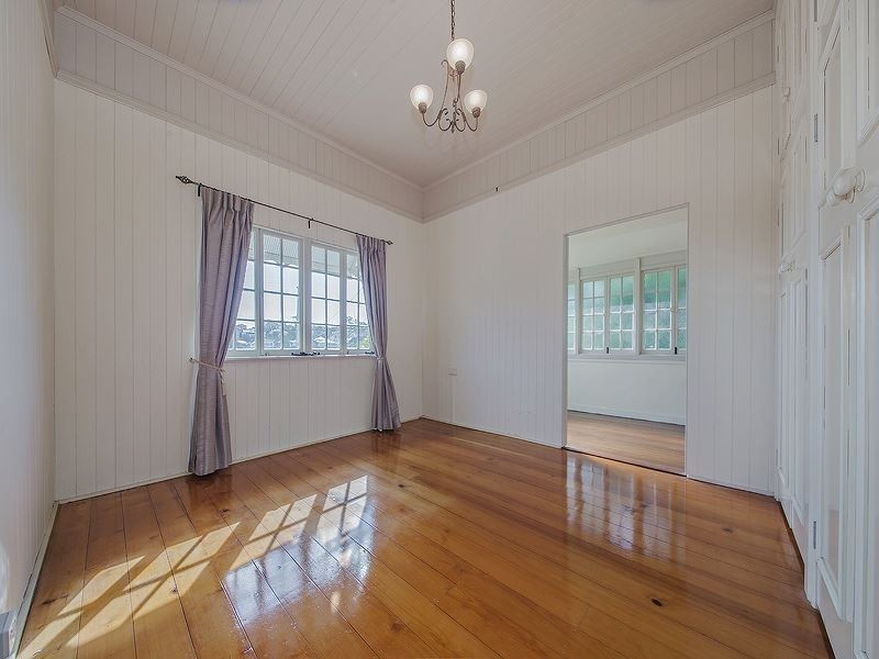 25 Illidge Street, Coorparoo QLD 4151