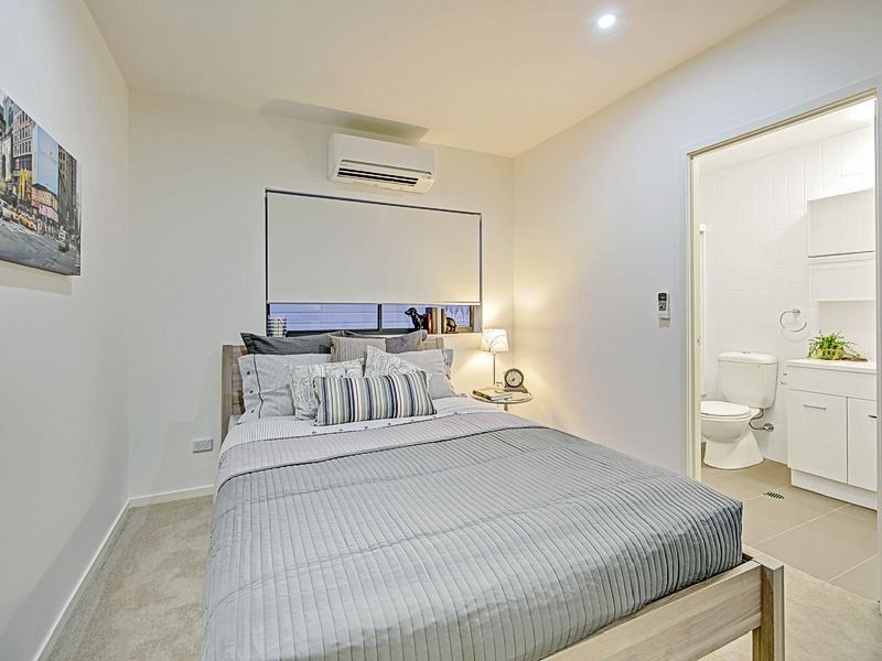 11/71 Dansie Street, Coorparoo QLD 4151