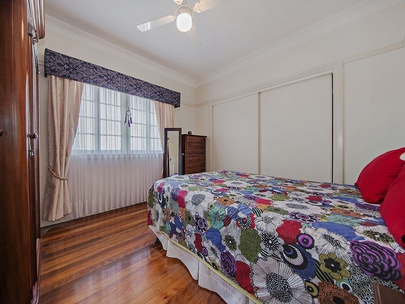 10 Fork Street, Coorparoo QLD 4151