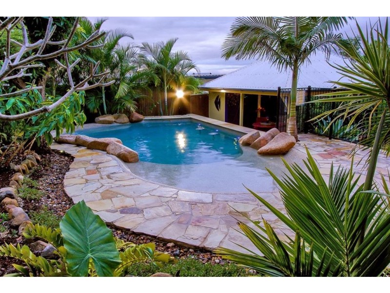 10 Fork Street, Coorparoo QLD 4151