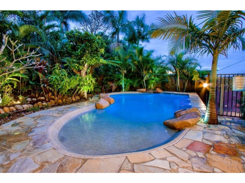 10 Fork Street, Coorparoo QLD 4151