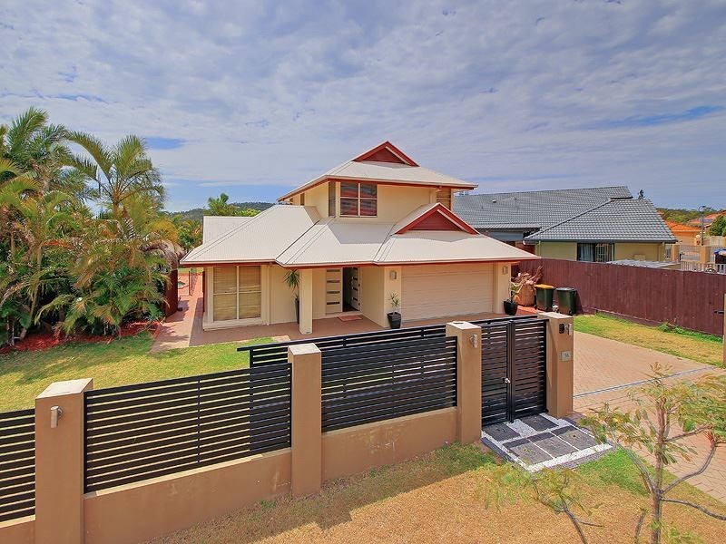 16 Sumner Place, Carindale QLD 4152