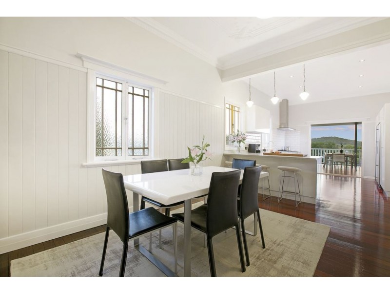 22 Pitney Street, Camp Hill QLD 4152