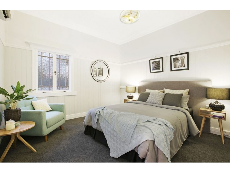 22 Pitney Street, Camp Hill QLD 4152