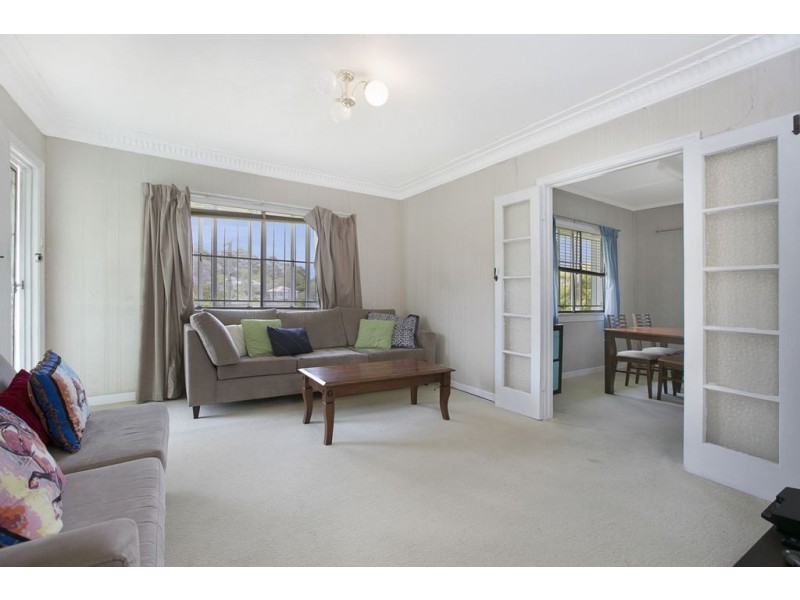 15 Sapphire Street, Holland Park QLD 4121