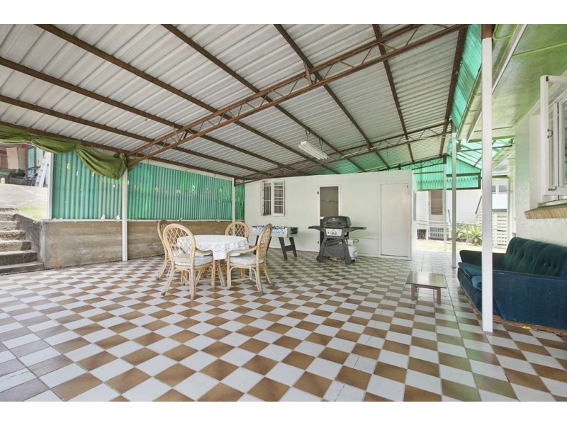 15 Sapphire Street, Holland Park QLD 4121