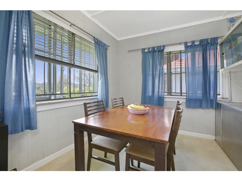 15 Sapphire Street, Holland Park QLD 4121