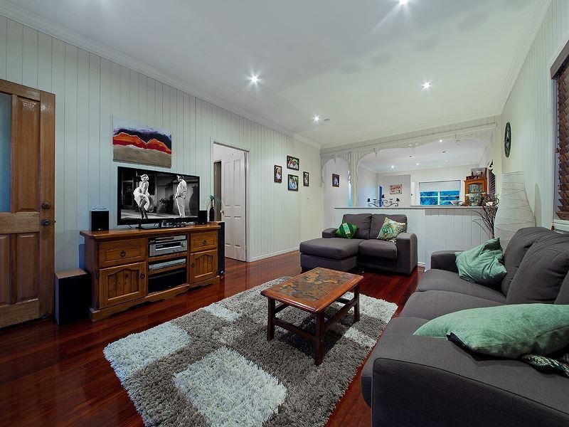 7 Newman Avenue, Camp Hill QLD 4152