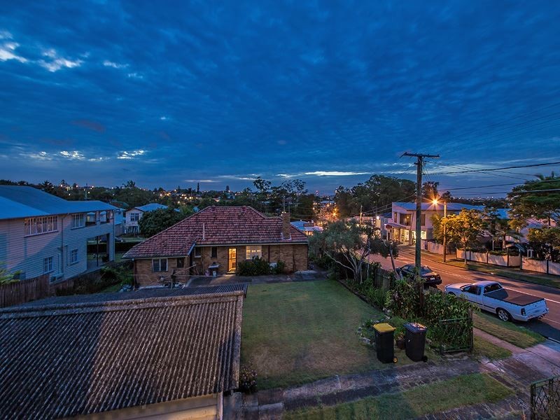 7 Newman Avenue, Camp Hill QLD 4152