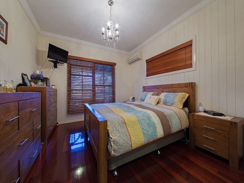 7 Newman Avenue, Camp Hill QLD 4152