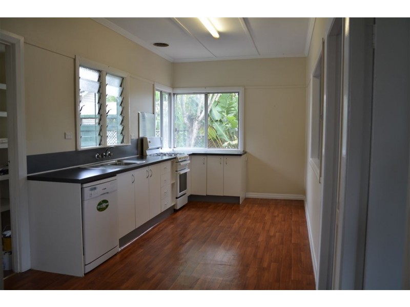 126 Oateson Skyline Drive, Seven Hills QLD 4170