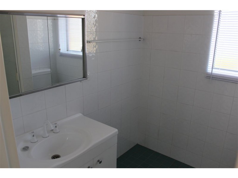 4/36 Burke Street, Coorparoo QLD 4151