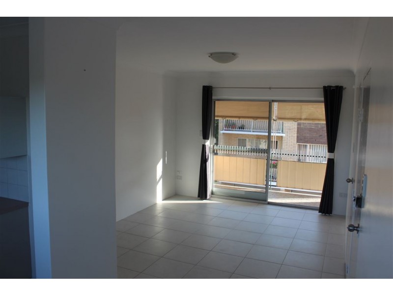 4/36 Burke Street, Coorparoo QLD 4151