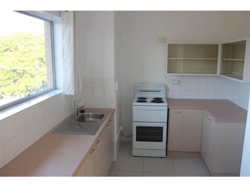 4/36 Burke Street, Coorparoo QLD 4151