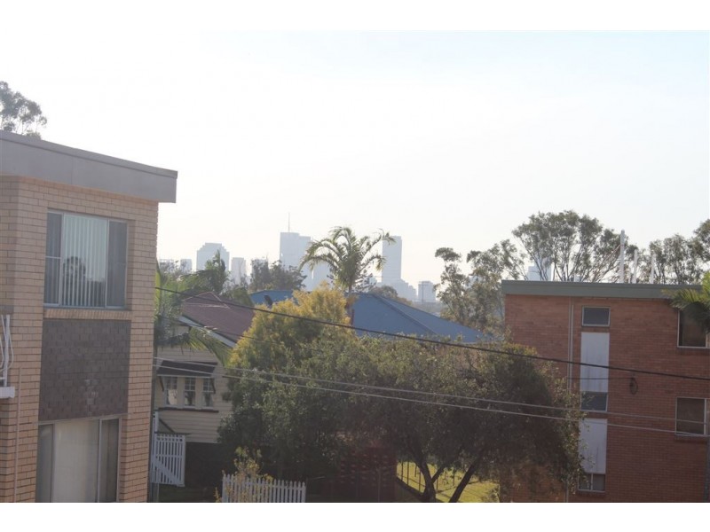 4/36 Burke Street, Coorparoo QLD 4151