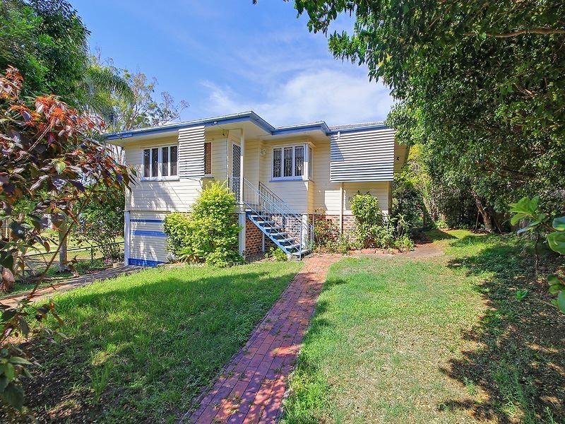 15 Monza Street, Holland Park West QLD 4121