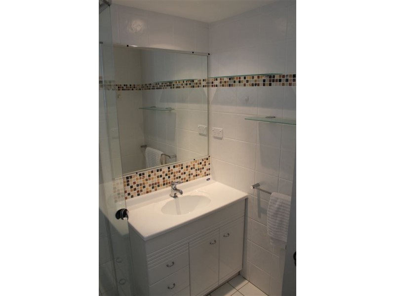 4/17 Rialto street, Coorparoo QLD 4151