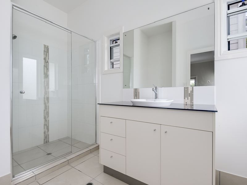 34 Britannia Avenue, Morningside QLD 4170