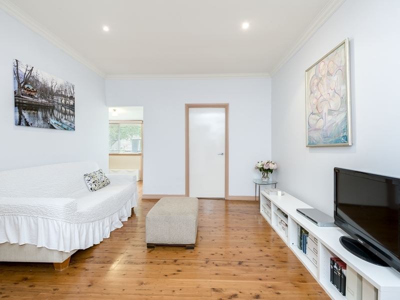 31 Brooks Street, Camp Hill QLD 4152