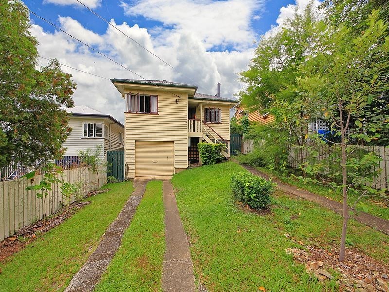 25 Merinda Street, Greenslopes QLD 4120