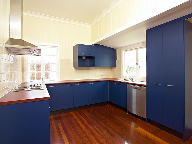 79 Victoria Terrace, Greenslopes QLD 4120