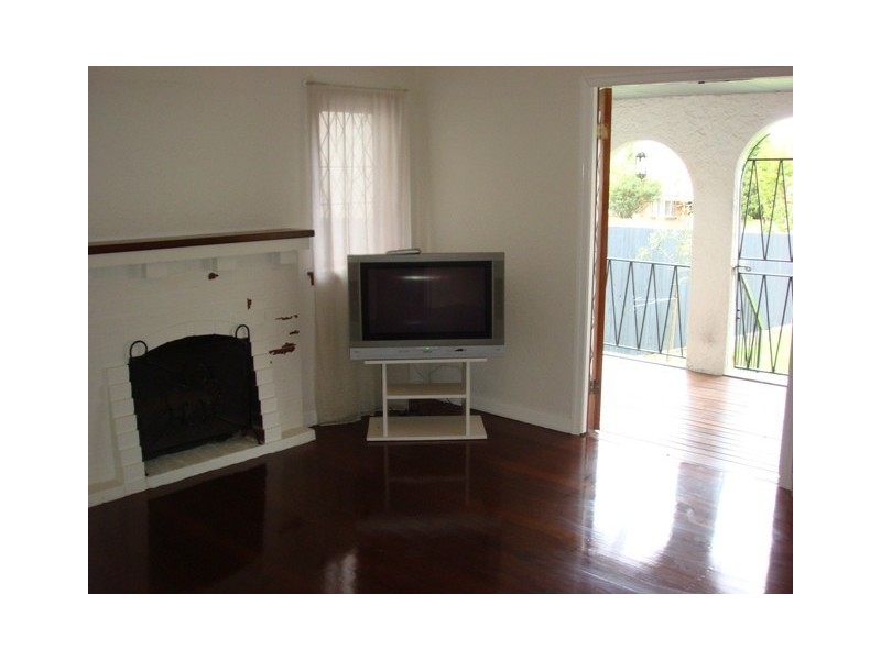 30 First Street, Camp Hill QLD 4152