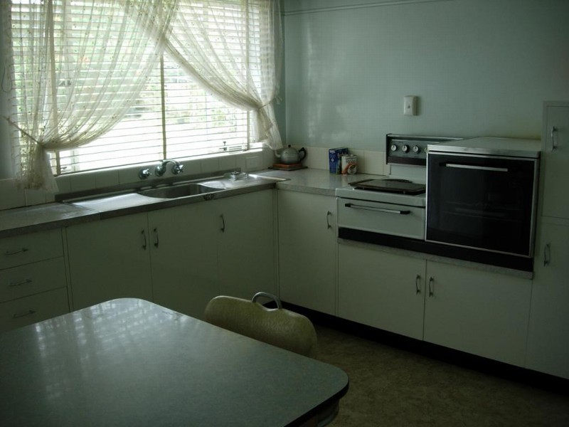 53 Raven Street, Camp Hill QLD 4152