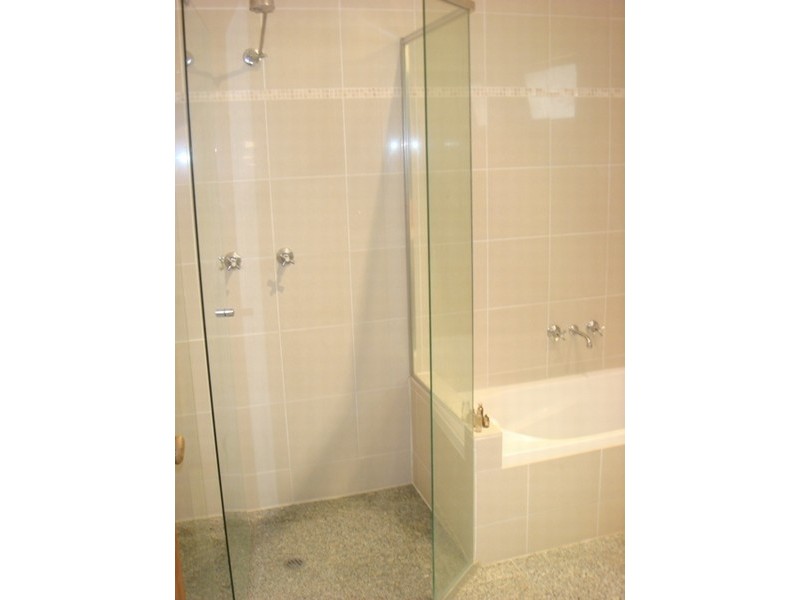 1/20 Nicklin Street, Coorparoo QLD 4151