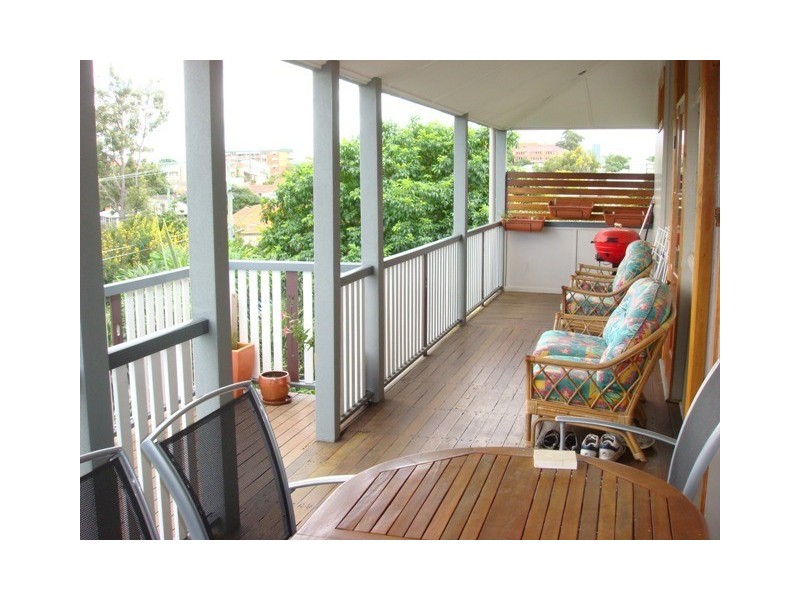 1/20 Nicklin Street, Coorparoo QLD 4151