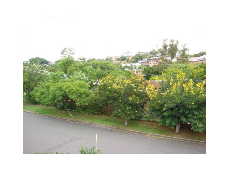 1/20 Nicklin Street, Coorparoo QLD 4151