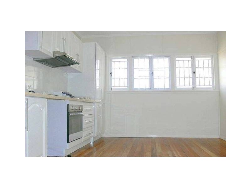 212 Norman Avenue, Norman Park QLD 4170