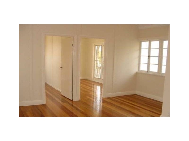 212 Norman Avenue, Norman Park QLD 4170