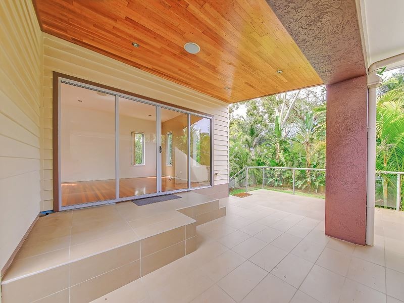 105 Strong Avenue, Graceville QLD 4075