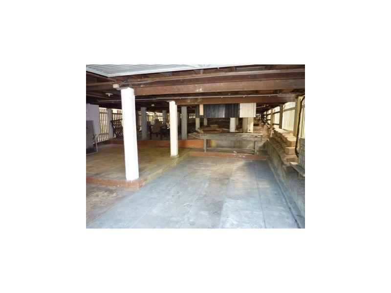 154 Morehead Ave, Norman Park QLD 4170