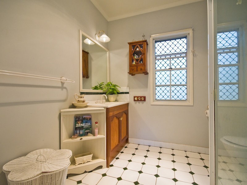 41 Blackwood Drive, Arana Hills QLD 4054