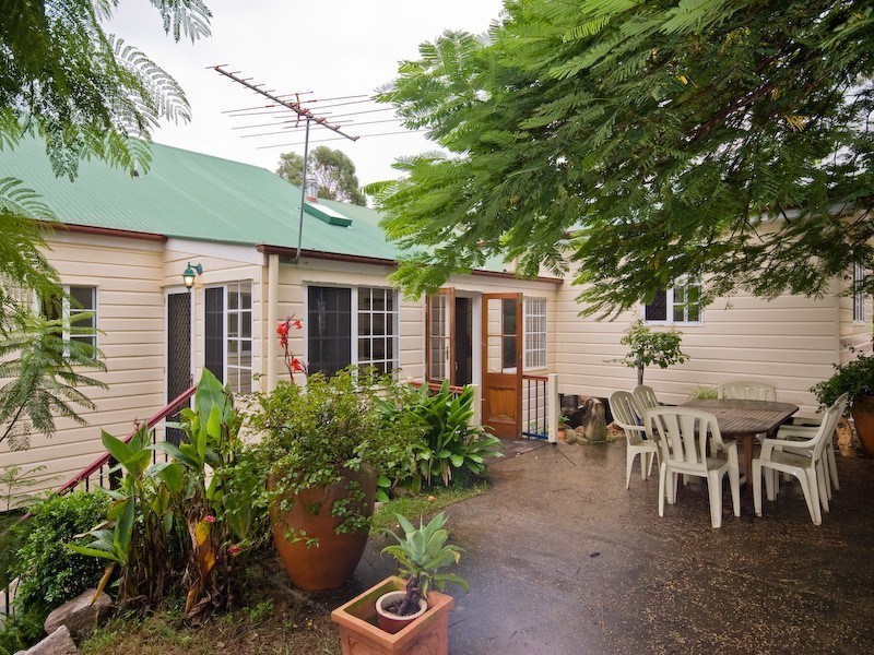 41 Blackwood Drive, Arana Hills QLD 4054