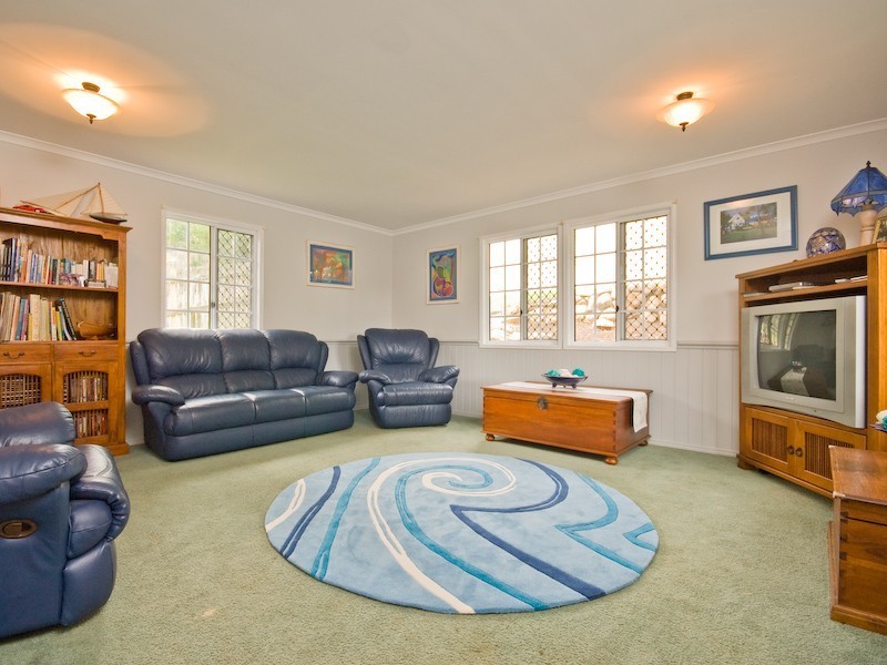 41 Blackwood Drive, Arana Hills QLD 4054