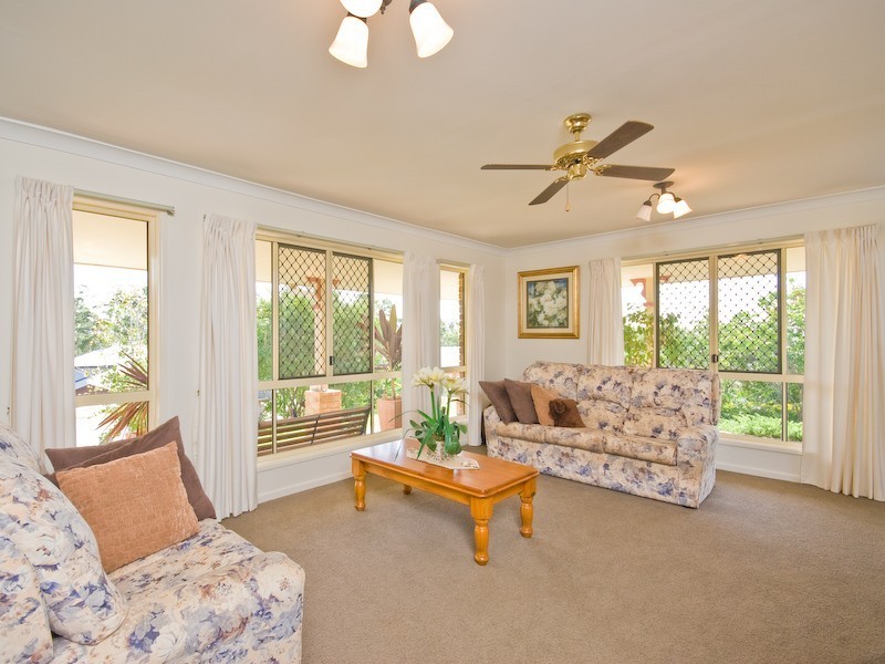 43 Cressbrook Drive, Albany Creek QLD 4035