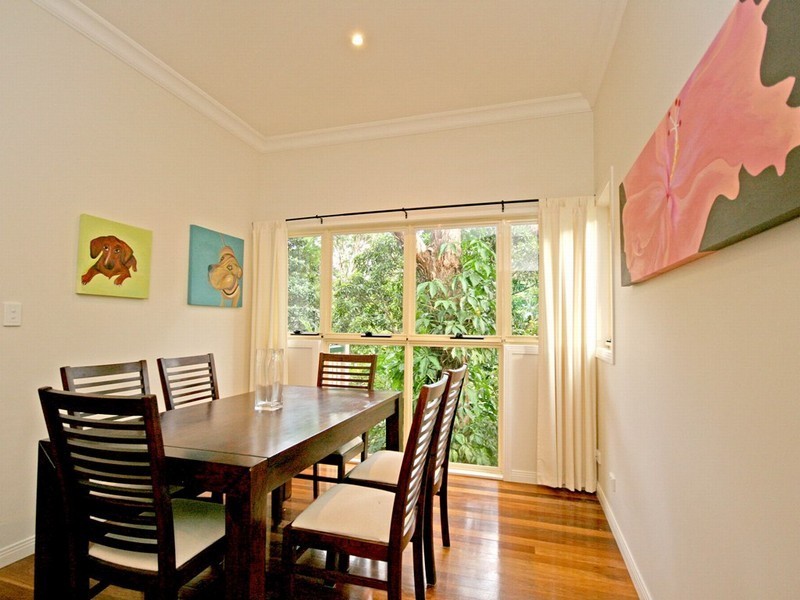 9 Grand Parade, Ashgrove QLD 4060